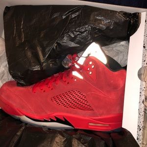 Jordan retro 5 red suedes size 10.5